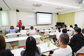 大学　入試説明会